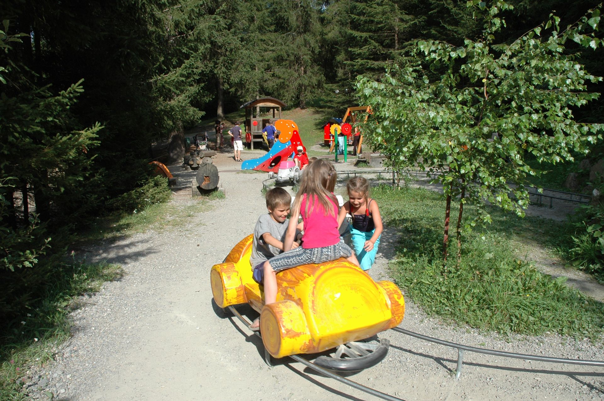 Autodrom_B.Lauen_Osttirol Werbung Autodrom_B.Lauen_Osttirol Werbung